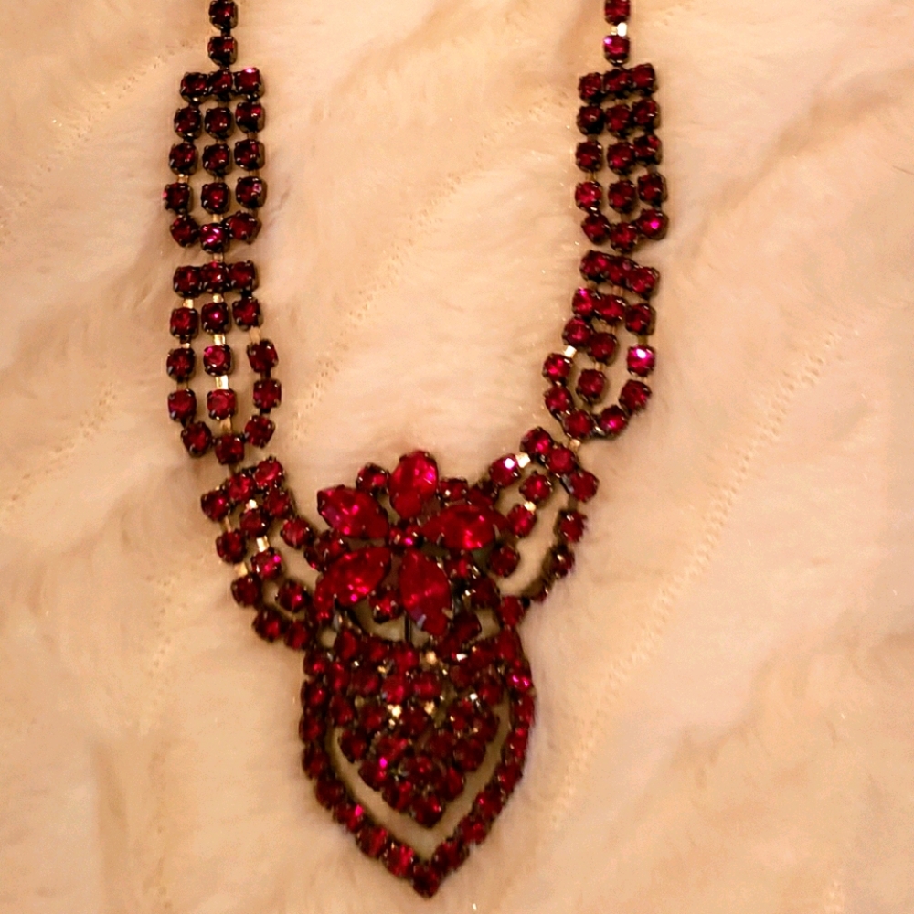 Vintage Ruby Red Crystal Necklace